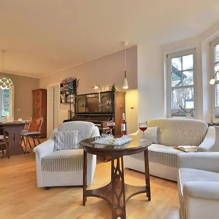 Victoria Apartment *